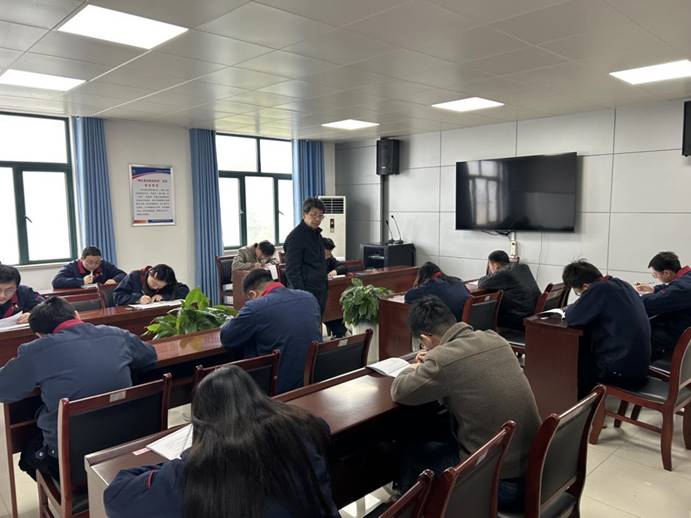 建材公司、檢測公司聯(lián)合開展管理人員業(yè)務(wù)提升考試